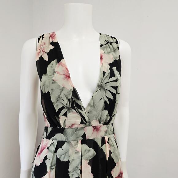 Lulus Maxi Dress Small Womens Love Interest Black Floral Flowy V-Neck Lined NWOT - Picture 2 of 16